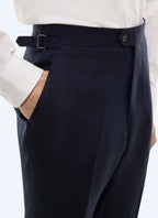Pantalon ajusté à chevrons en lin Bleu marine - Motif chevrons ton sur ton